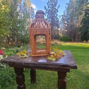 Wicker lantern